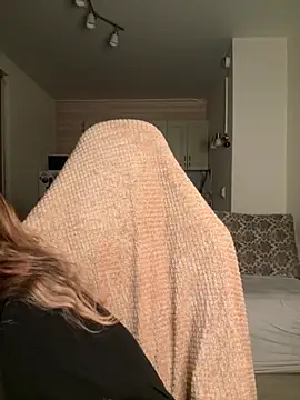 SkyBriii online show from September 30, 8:03 pm