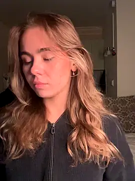 SkyBriii online show from September 22, 8:29 pm