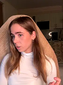 SkyBriii online show from October 4, 7:29 pm