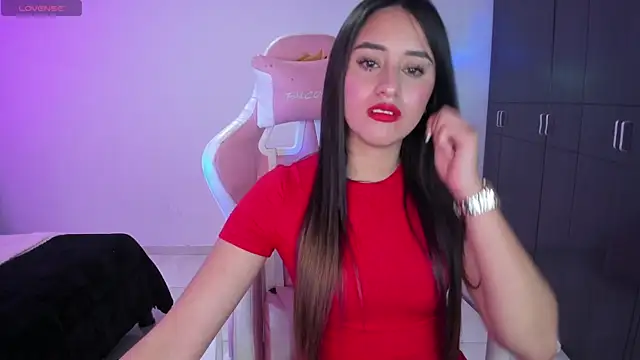 Snapshot of Tinylottie chatting on October 2, 10:59 pm Tinylottie online show from October 2, 10:59 pm