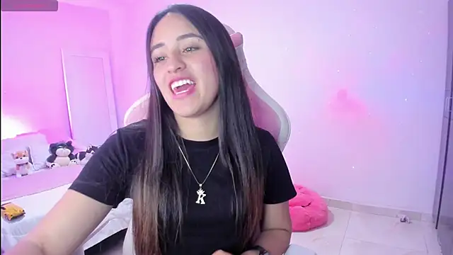 Snapshot of Tinylottie chatting on September 20, 12:21 am Tinylottie online show from September 20, 12:21 am