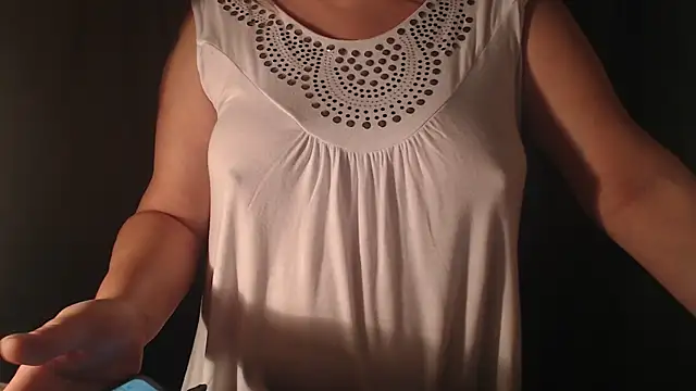 Snapshot of 1BECHA1 chatting on October 10, 9:52 pm 1BECHA1 online show from October 10, 9:52 pm