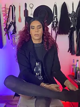 akinoro  online show from October 9, 9:41 pm