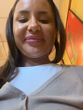 Snapshot of beautydiamond chatting on October 5, 10:31 am beautydiamond online show from October 5, 10:31 am