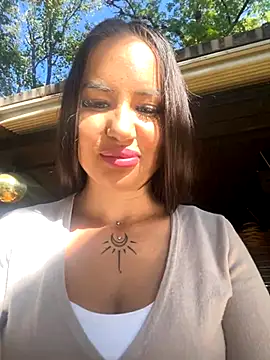 Snapshot of beautydiamond chatting on October 22, 9:14 am beautydiamond online show from October 22, 9:14 am