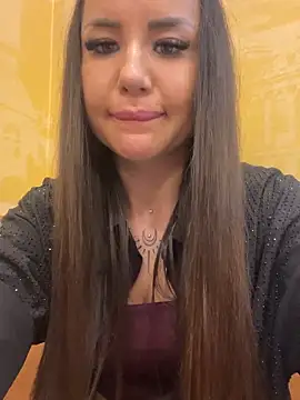 Snapshot of beautydiamond chatting on October 8, 10:52 am beautydiamond online show from October 8, 10:52 am