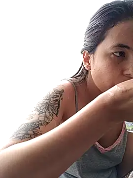 Snapshot of Bonny_Klote chatting on October 19, 3:47 pm Bonny Klote online show from October 19, 3:47 pm