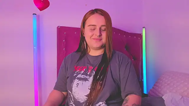 Snapshot of evy_orange1 chatting on October 14, 1:41 am evy orange1 online show from October 14, 1:41 am