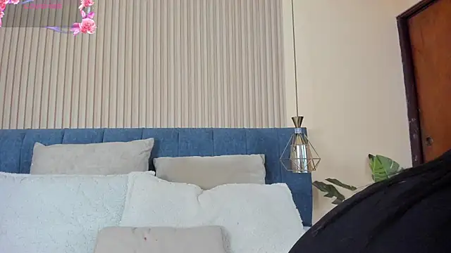 Snapshot of kathecute__ chatting on October 25, 1:46 am kathecute online show from October 25, 1:46 am