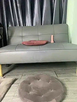 Ly Coca24 online show from March 28, 6:40 pm