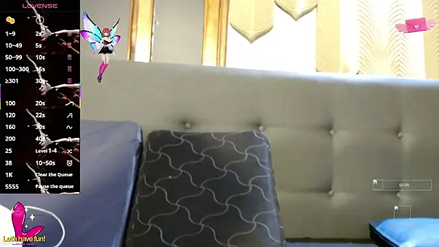 Snapshot of _yuyi chatting on October 11, 1:21 am yuyi online show from October 11, 1:21 am