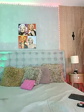 nahiarapalmer19 online show from February 28, 9:58 pm