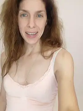 YourSuperModel online show from September 19, 2:05 pm