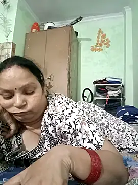 Snapshot of Kavya_kapoor chatting on October 18, 6:31 pm Kavya kapoor online show from October 18, 6:31 pm