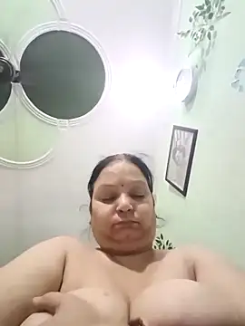 Snapshot of Kavya_kapoor chatting on September 18, 6:39 pm Kavya kapoor online show from September 18, 6:39 pm