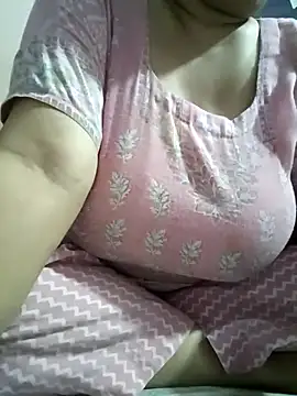 Kavya kapoor online show from March 26, 5:04 pm