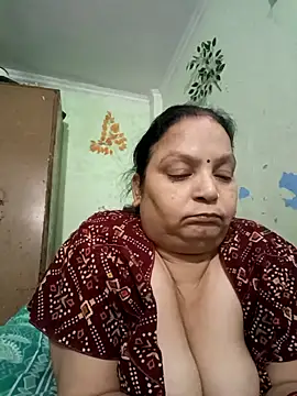 Snapshot of Kavya_kapoor chatting on October 25, 6:04 pm Kavya kapoor online show from October 25, 6:04 pm