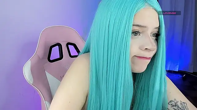 Kendall Bunnyy online show from April 7, 6:54 pm