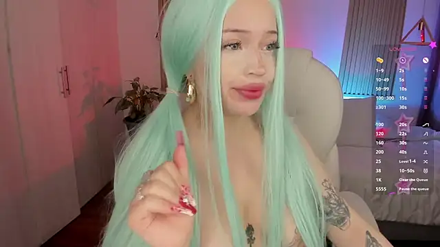 Snapshot of Kendall_Bunnyy chatting on October 20, 10:02 pm Kendall Bunnyy online show from October 20, 10:02 pm