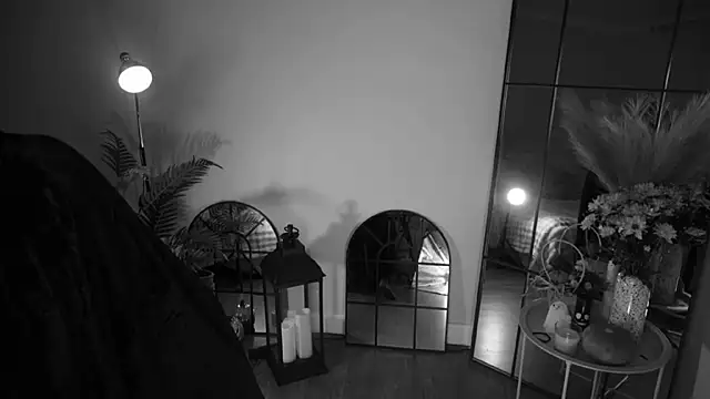 White-Mare online show from October 31, 10:25 pm