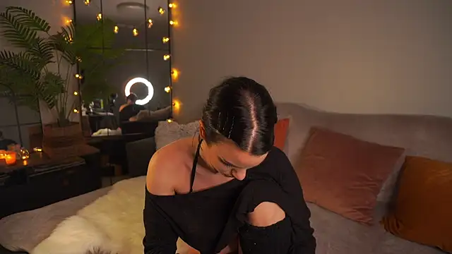 White-Mare online show from October 19, 7:49 pm