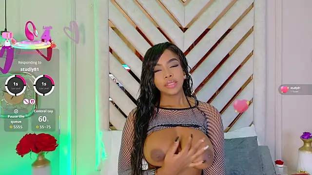 Snapshot of Lola_King chatting on September 24, 4:55 am Lola King online show from September 24, 4:55 am