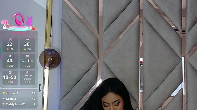 Snapshot of Lola_King chatting on October 29, 1:10 am Lola King online show from October 29, 1:10 am