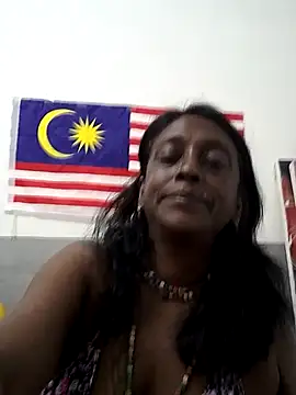 Snapshot of mamakarma1403 chatting on September 17, 3:26 am mamakarma1403 online show from September 17, 3:26 am