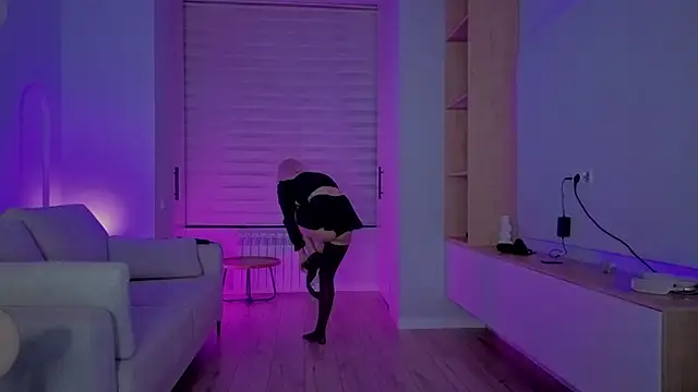 Snapshot of RileyMee chatting on September 22, 12:47 pm RileyMee online show from September 22, 12:47 pm