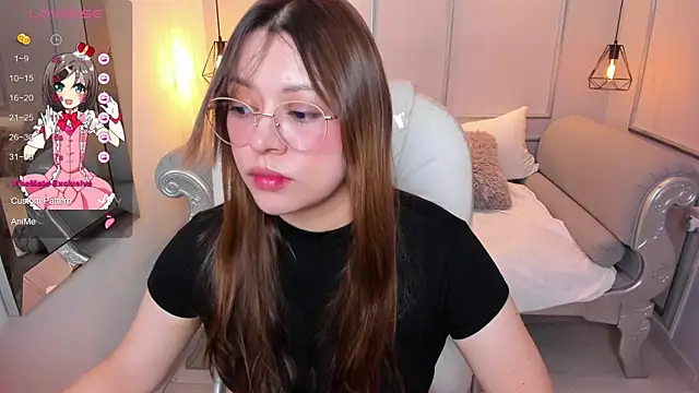 Lanna18 online show from September 11, 1:55 pm