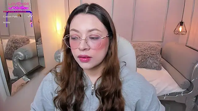 Snapshot of Lanna18 chatting on September 29, 11:59 am Lanna18 online show from September 29, 11:59 am