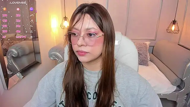 Snapshot of Lanna18 chatting on October 22, 11:48 am Lanna18 online show from October 22, 11:48 am