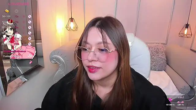 Lanna18 online show from September 9, 1:33 pm