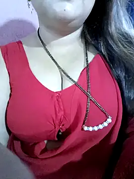 Snapshot of Beautyy38 chatting on October 28, 3:12 am Beautyy38 online show from October 28, 3:12 am