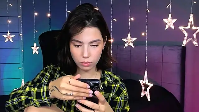 Stacy Gonzales  online show from October 18, 9:45 am