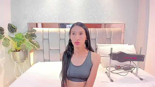 Snapshot of RoseTaylor__ chatting on October 29, 5:12 am RoseTaylor online show from October 29, 5:12 am