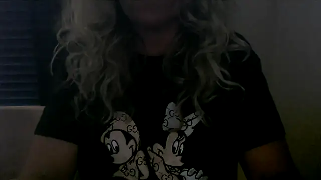 Snapshot of JenniLowen chatting on October 13, 12:08 pm JenniLowen online show from October 13, 12:08 pm