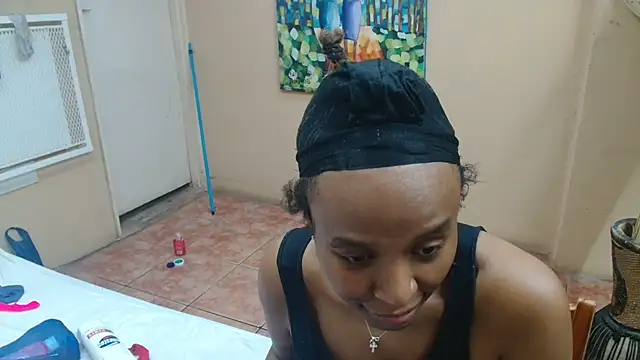 DeliciuosCindy online show from November 9, 8:05 pm