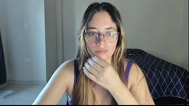 atenas 05  online show from November 27, 2:42 pm