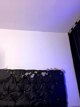 Snapshot of alisson_carolina73 chatting on October 8, 1:43 am alisson carolina73 online show from October 8, 1:43 am