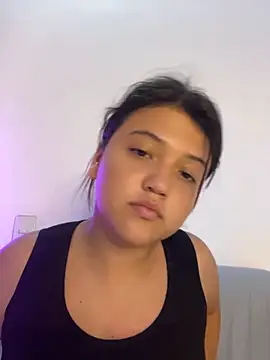 alisson carolina73 online show from April 29, 2:59 am