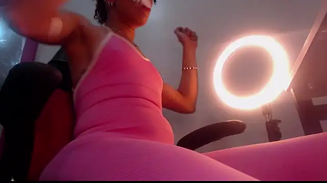 Snapshot of DirtyNaughXX chatting on September 29, 5:12 am DirtyNaughXX online show from September 29, 5:12 am