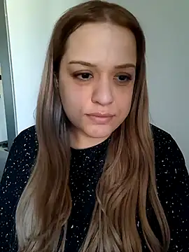 Snapshot of cansuozell chatting on October 13, 12:41 pm cansuozell online show from October 13, 12:41 pm