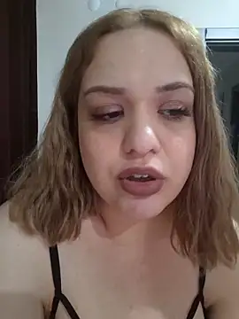 Snapshot of cansuozell chatting on September 25, 1:54 pm cansuozell online show from September 25, 1:54 pm