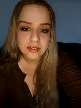 Snapshot of cansuozell chatting on October 23, 5:30 pm cansuozell online show from October 23, 5:30 pm