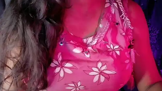 SexyAndHottie online show from May 31, 5:41 pm