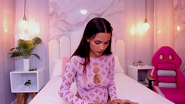 Snapshot of Carohorny4u chatting on September 29, 1:16 pm Carohorny4u online show from September 29, 1:16 pm