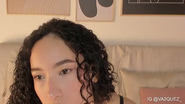  imlovely online show from February 18, 2:32 am