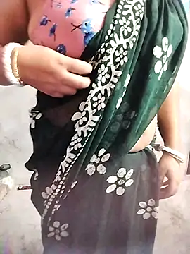 Snapshot of Puja-bhabhi01 chatting on October 30, 8:27 am Puja-bhabhi01 online show from October 30, 8:27 am