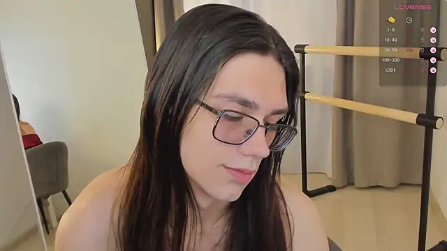 Snapshot of Alfreda_Mills chatting on October 5, 10:42 am Alfreda Mills online show from October 5, 10:42 am